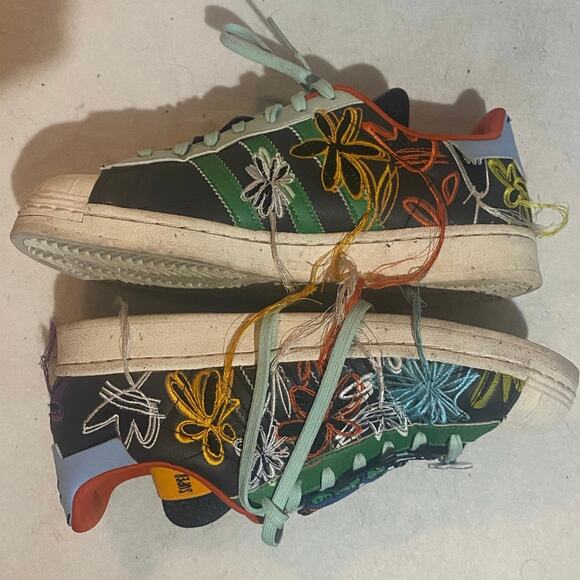 Adidas Superstar x Sean Wotherspoon Earth Day Size 9 - Picture 3 of 8